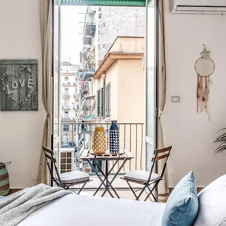 Le Mura Antiche Πανσιόν Νάπολη
