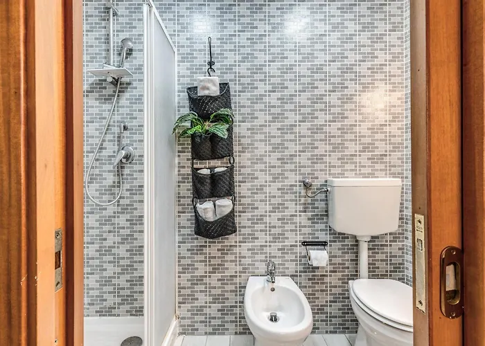 Le Mura Antiche نابولي